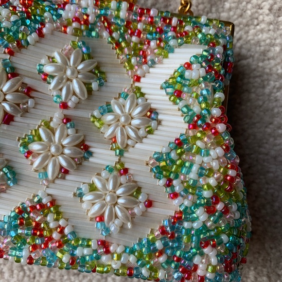 Vintage Beaded Small Purse - Picture 4 of 8